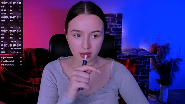 leslie_bird's cam snapshot