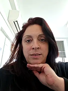 XSouthlondonNAUGHTYMILFXX's cam snapshot