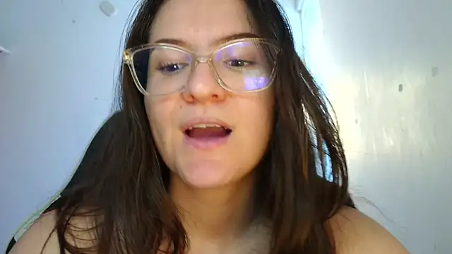 livgomez's cam snapshot