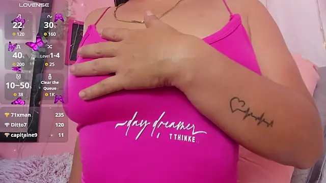 AliaAsad's cam snapshot