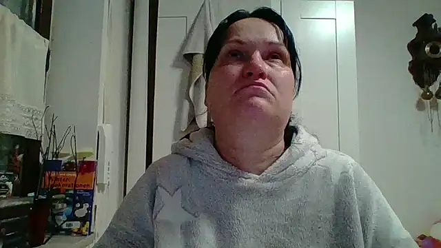 _squirty_cum_lady_'s cam snapshot