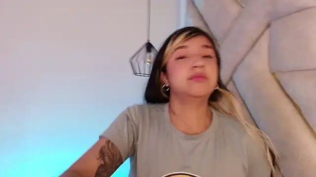 Dahian_Dmour's cam snapshot