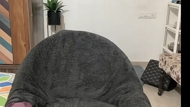 MakeMeAwareAah's cam snapshot