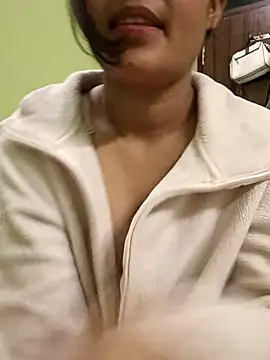 Beautiful_Eye's cam snapshot