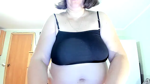 KATTYWARM_'s cam snapshot