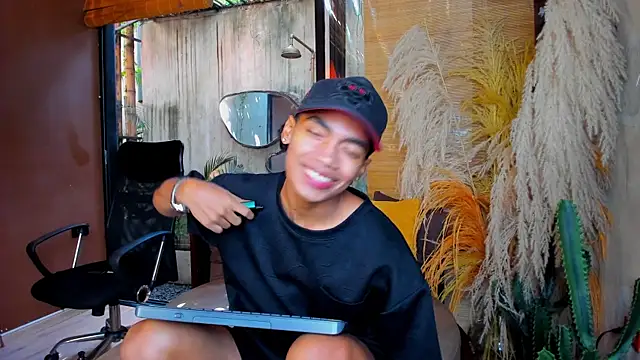 AlanCutee live sex cam