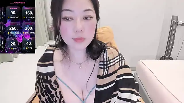 Crystal_Wings live sex cam