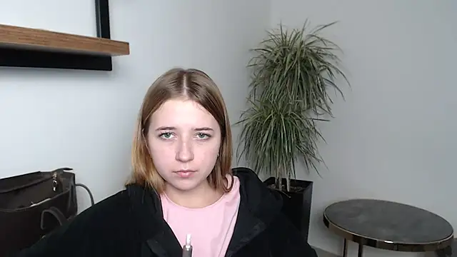 SweetBellaa_'s cam snapshot