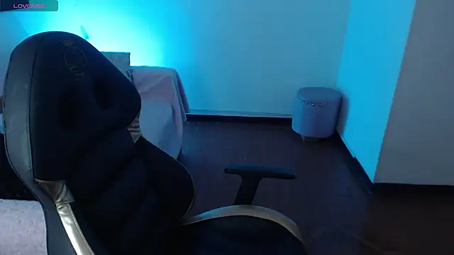 Sara_valderrama_'s cam snapshot