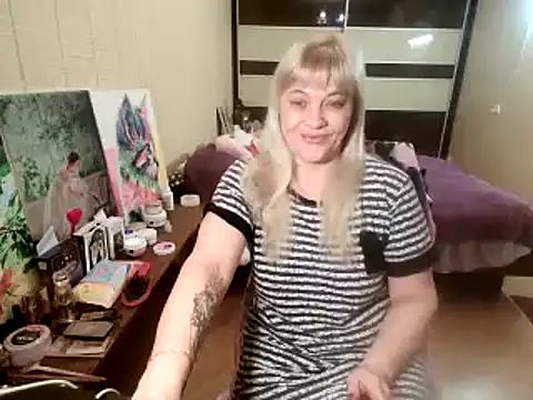 Lia_Laguna77's cam snapshot