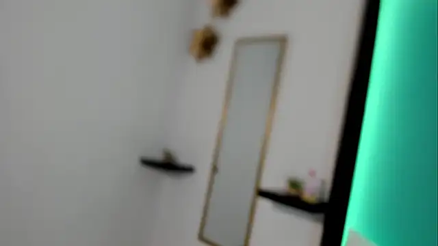 Emma_lust420's cam snapshot