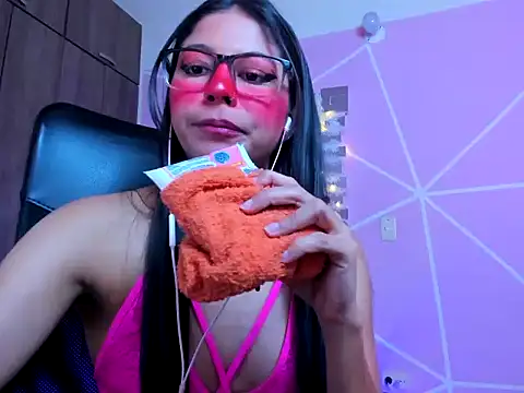 _ALLYSON18_'s cam snapshot