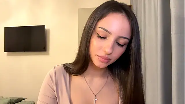 MinervaShetrawski's cam snapshot