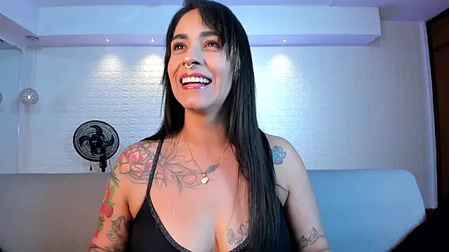 violet_scott's cam snapshot