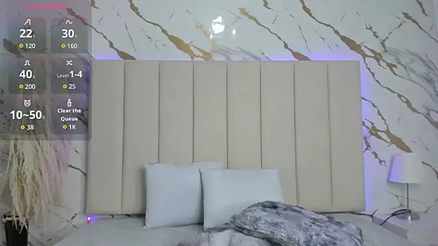 _Emma_whiitee_'s cam snapshot