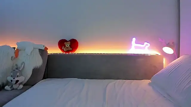 Your_Librarian's cam snapshot