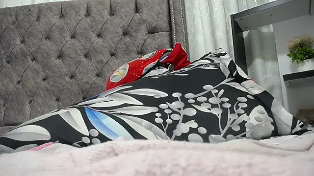 ANA-BULLOCK-'s cam snapshot