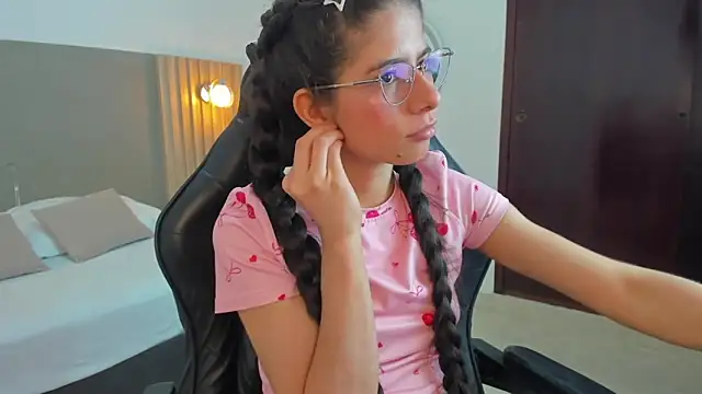 carlina_15's cam snapshot