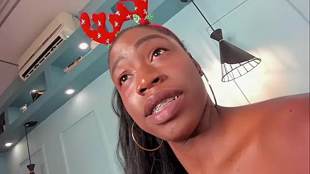 MichellePose's cam snapshot