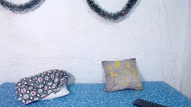 alise_coronado's cam snapshot