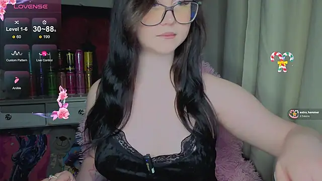 hornyprincess19's cam snapshot