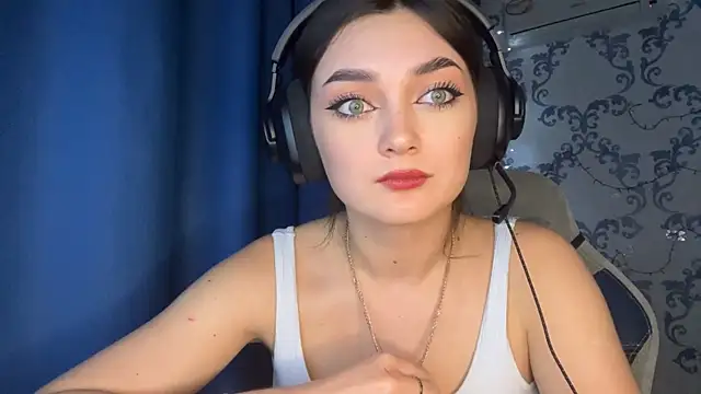 TwotyBright's cam snapshot