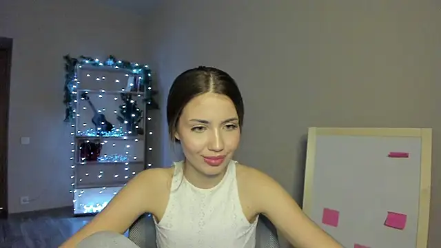 Aurora_Glow21's cam snapshot