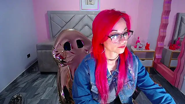 abril_ch_'s cam snapshot