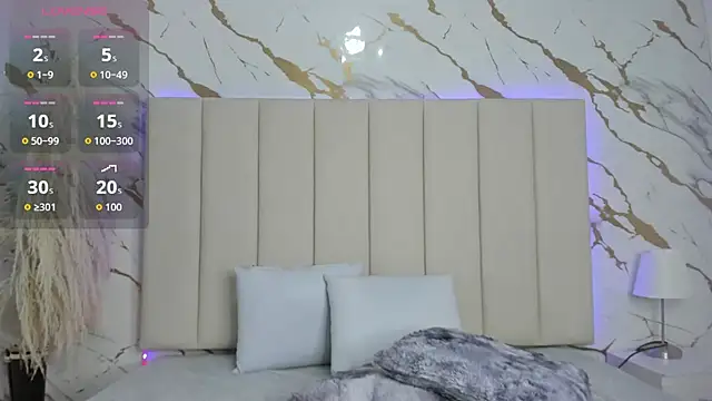 _Emma_whiitee_'s cam snapshot