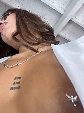 MystiqueXXX's cam snapshot