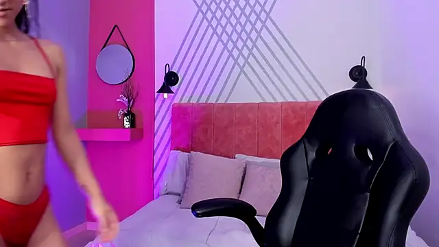 Kari_Kaory's cam snapshot