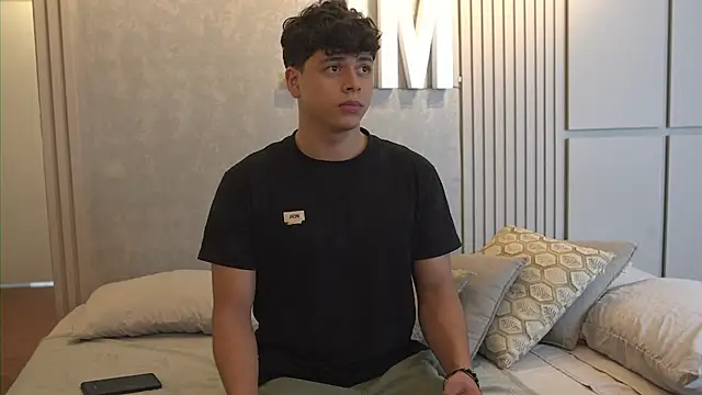 Ethan_occonor live sex cam