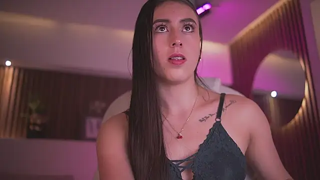 camila_martinez0's cam snapshot