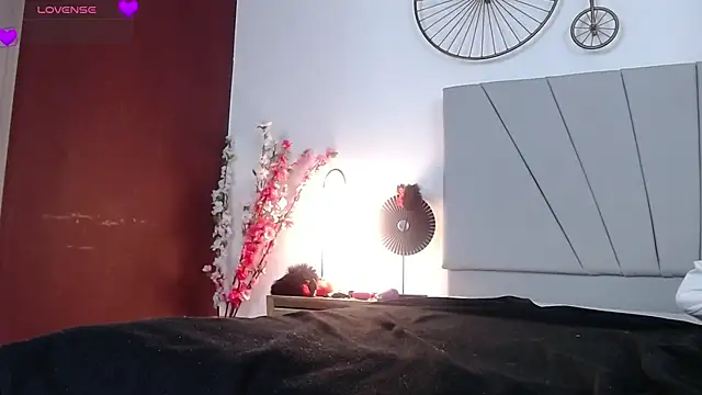 Lolagolden1's cam snapshot