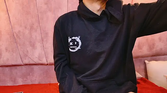 CharlotteandTaylorr's cam snapshot