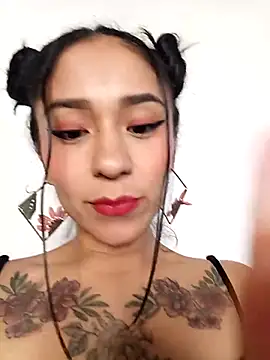 Liahdiaz_'s cam snapshot