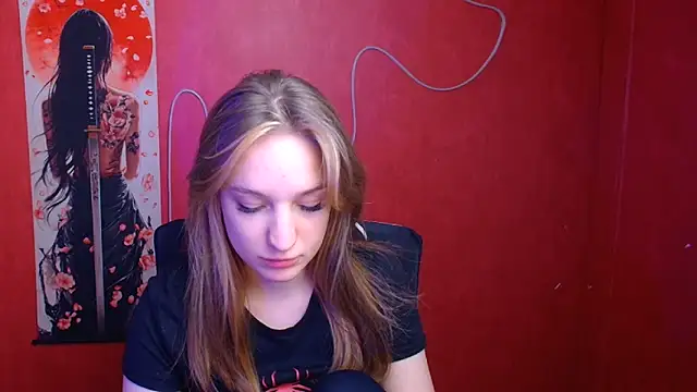 Katie_Rosiee's cam snapshot