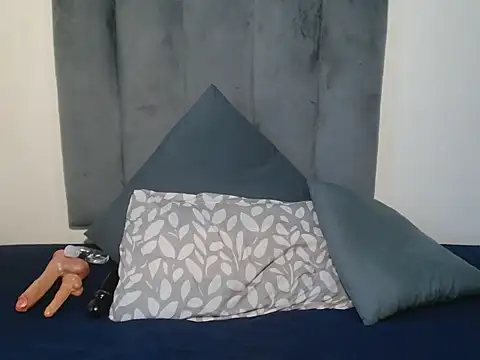 GorillaGripCunt77's cam snapshot