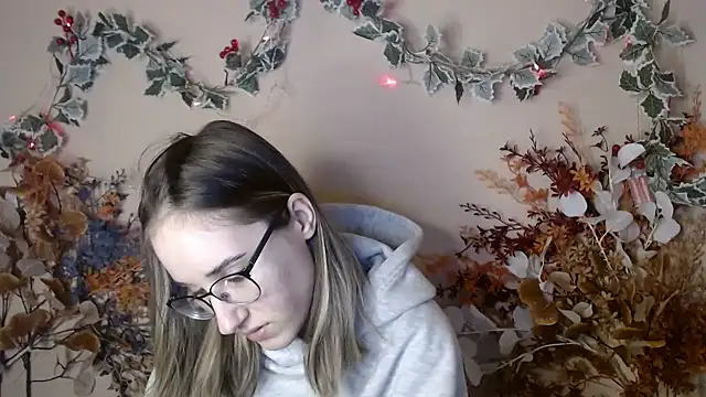 Moon__Lily's cam snapshot