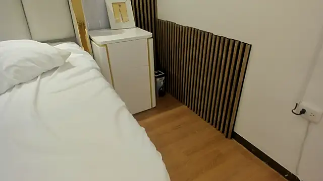 Miah_Scarlet's cam snapshot