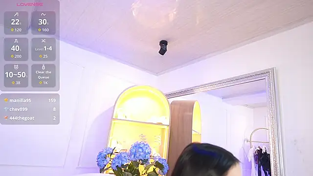 elasummer live sex cam