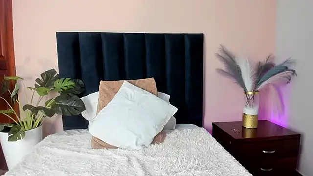 MiaHertz's cam snapshot