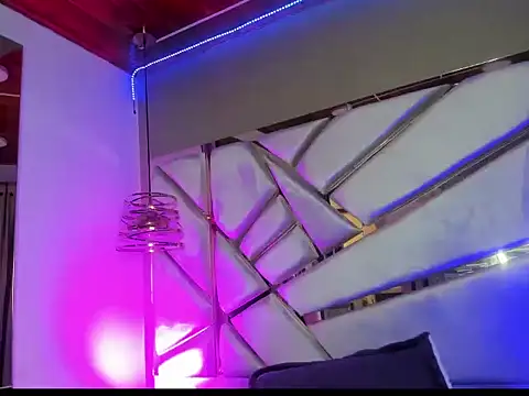 Ivonne_444's cam snapshot