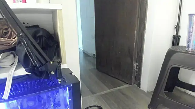 _zoe_boobs_'s cam snapshot