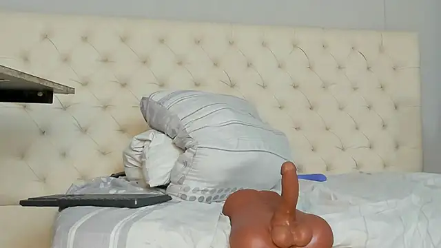 nami_sam01's cam snapshot