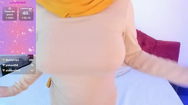 _Nadiaa's cam snapshot