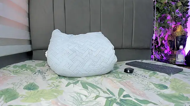 Fernanda_liie_'s cam snapshot