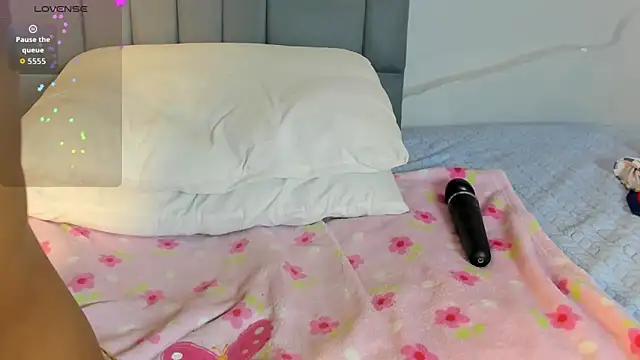 Sophia_Ebony's cam snapshot