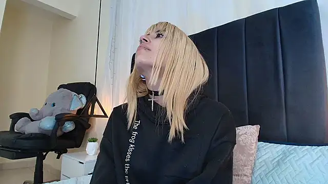 IvyBelle_'s cam snapshot