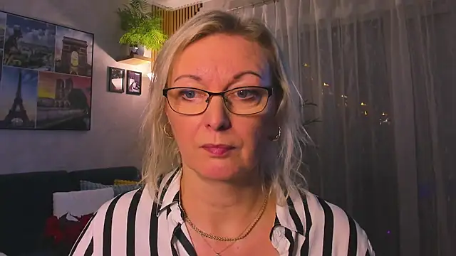 vanessa_chat's cam snapshot